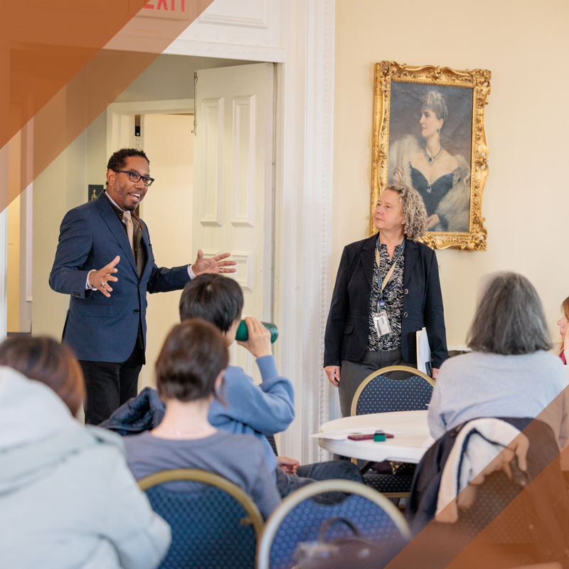 Bracey speaks at writing retreat